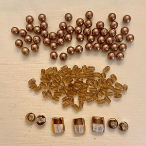 Vintage  130 bead lot